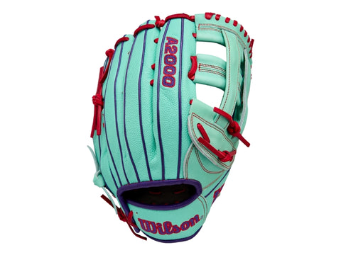 Wilson Fall 2025 A2000 1750SS 12.5" Baseball Glove