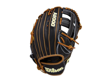 Wilson 2026 Classics Series A2000 1750 12.5” Baseball Glove